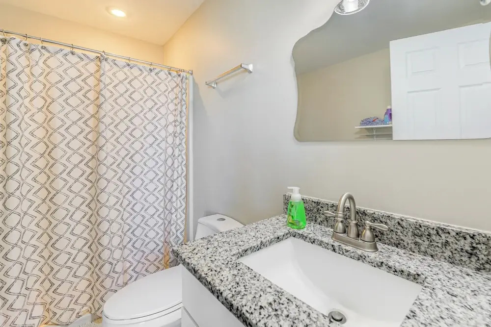 Hot Tub & Decks: North Topsail Beach Home