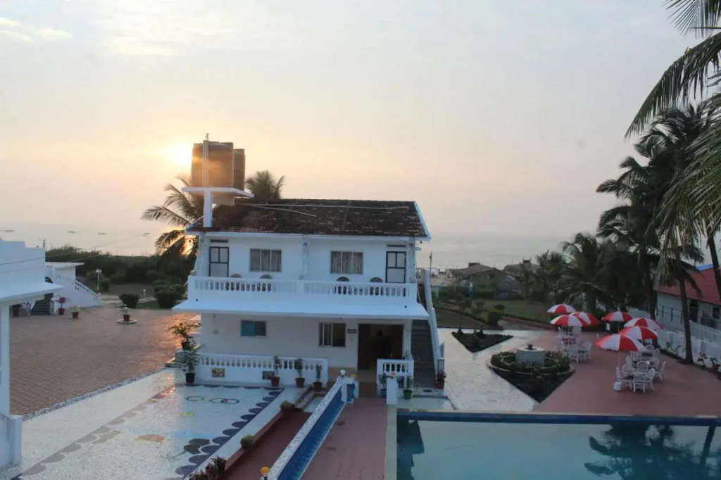 Qees Empire Beachfront Resort