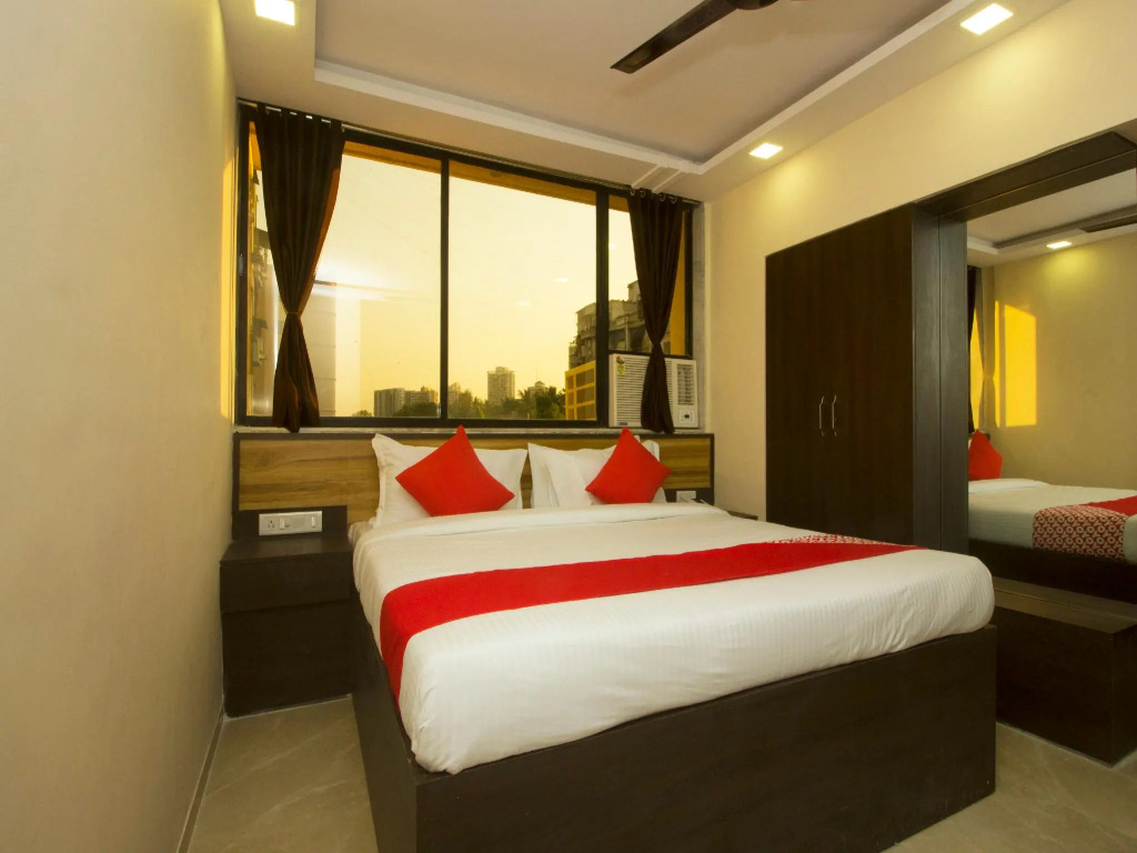 OYO 17393 Hotel Elite Plaza