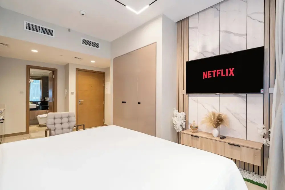 Live in Luxury Studio at Urban Oasis Residences