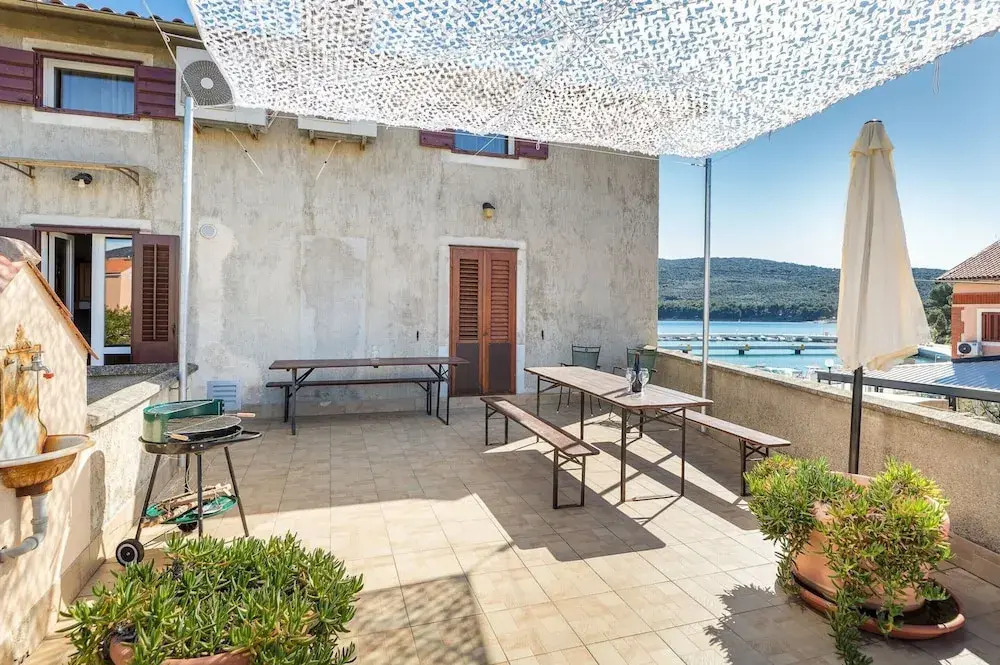 Sea-view Apartment With Terrace