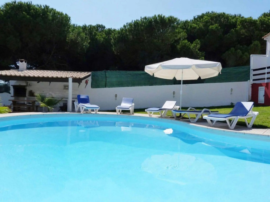 Villa Charneca