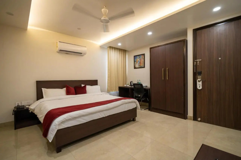 Sheerha Royal Residency