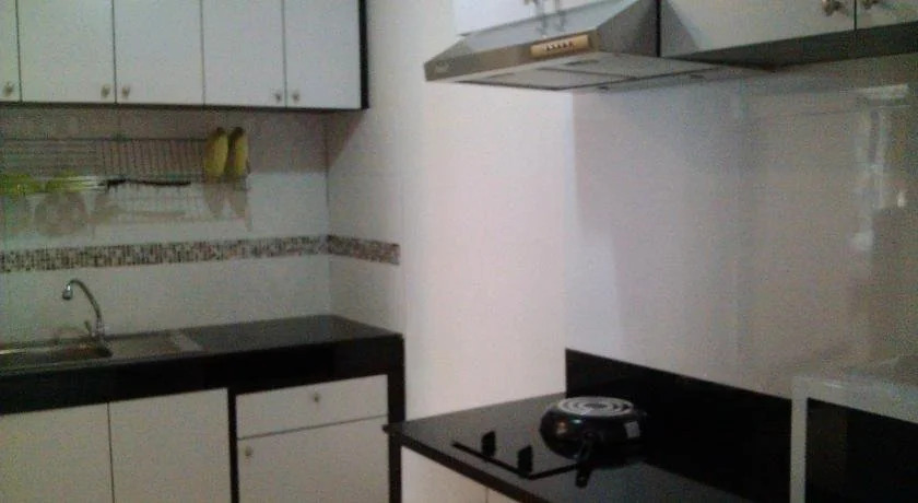 Ea-sy Condotel