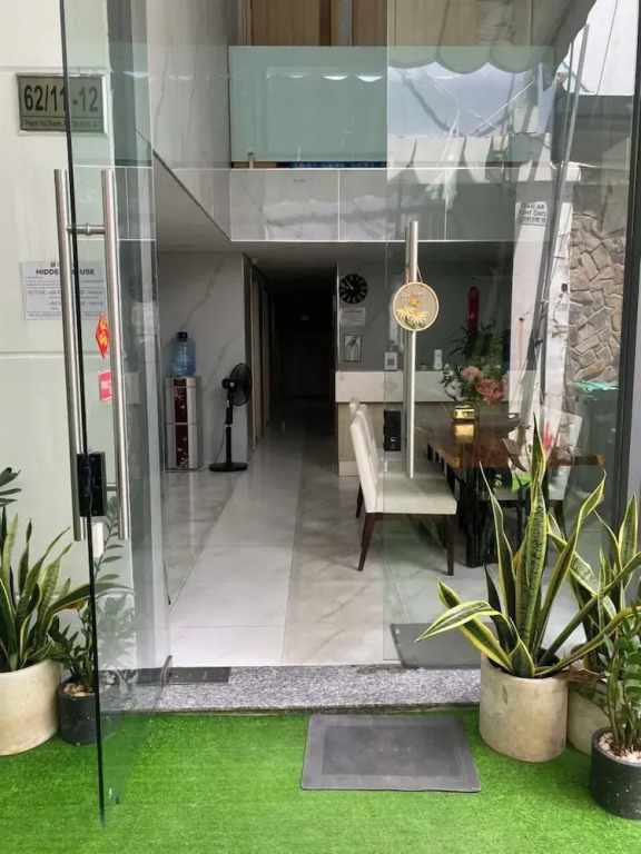 Cubicity Hidden House