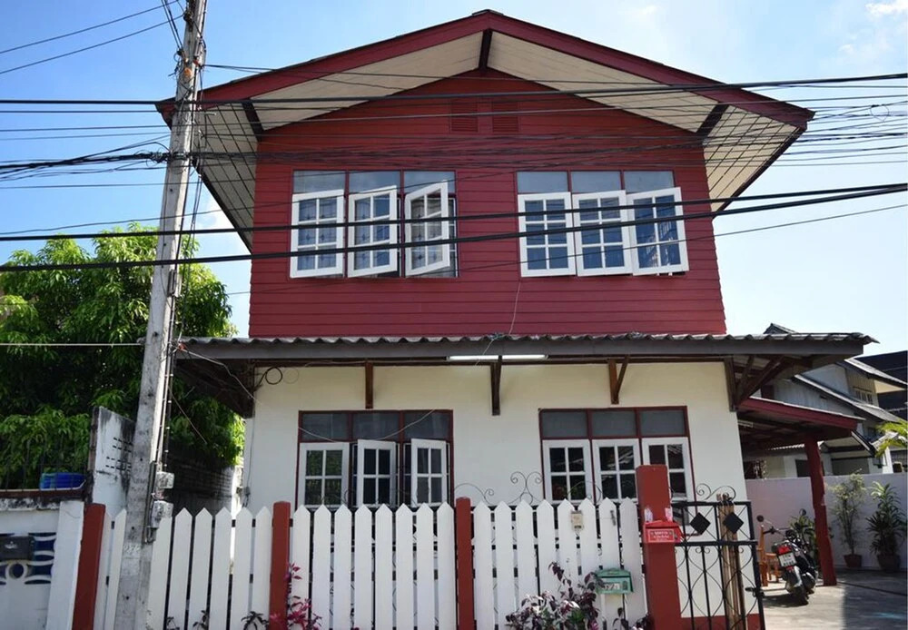 Champion Hostel 2 - Adults Only