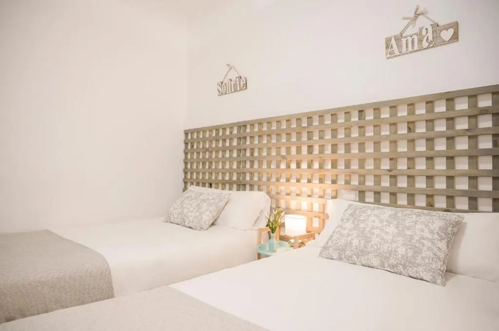 ALHAMBRA.MESONES 4