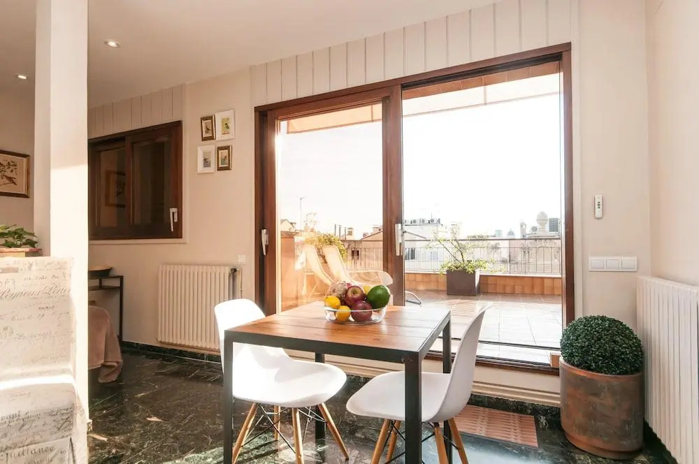 1 bedroom private rooftop terrace