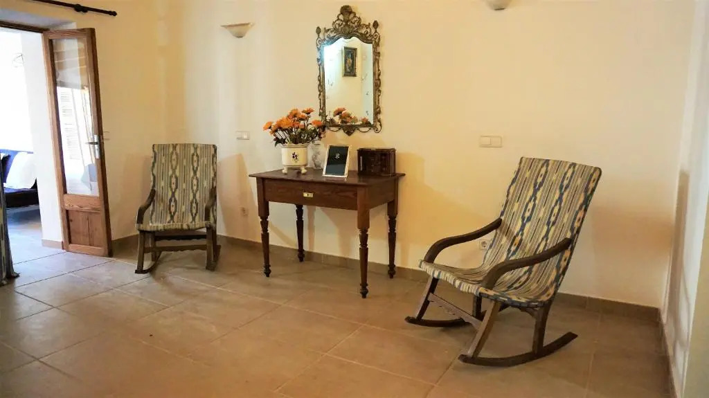 Born 23 - House with Pool in the Centre of Lluchmayor. Free Wifi