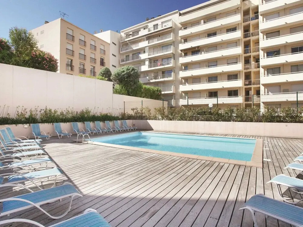 Neat apartment with air conditioning in the heart of Cannes