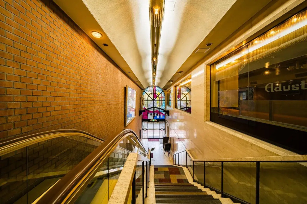 New Osaka Hotel