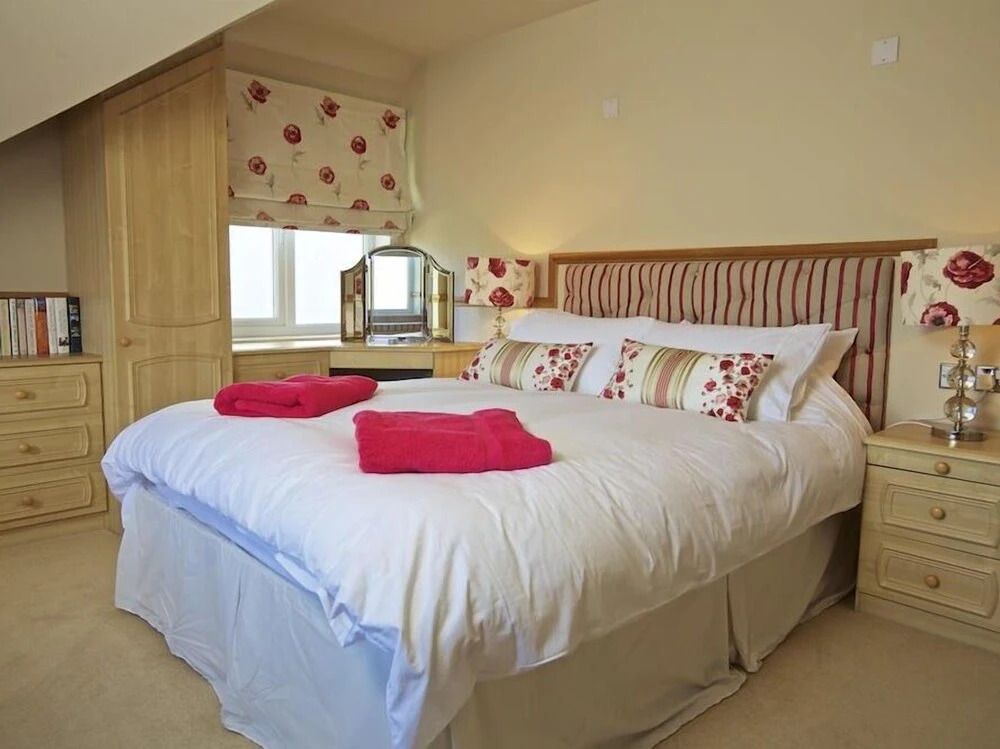 12 Thurlestone Rock