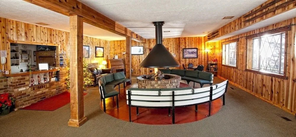 Chateau Apres Lodge