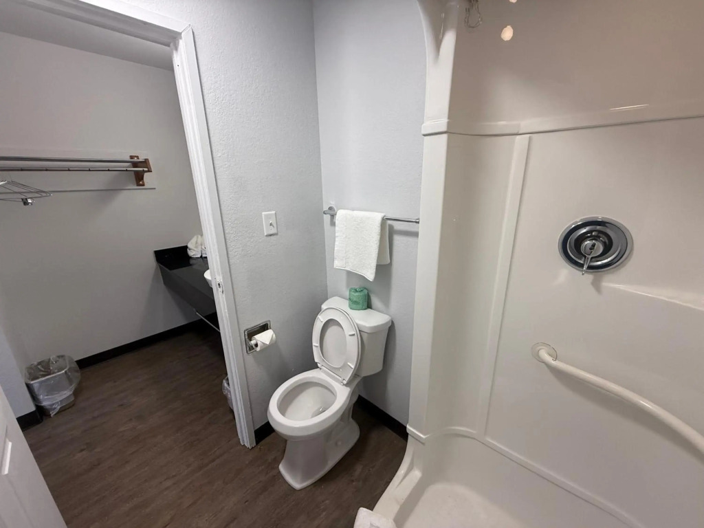 Motel 6-Des Moines, IA - North