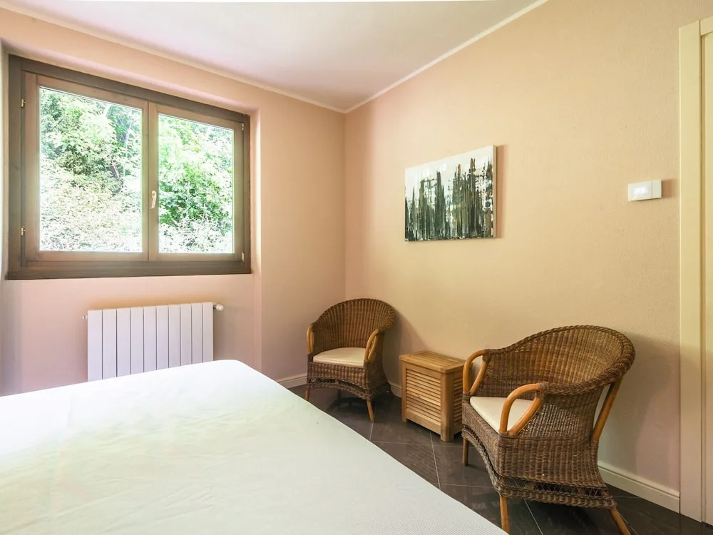 Panoramic house in a residence upon the green hills overlooking Lake Maggiore