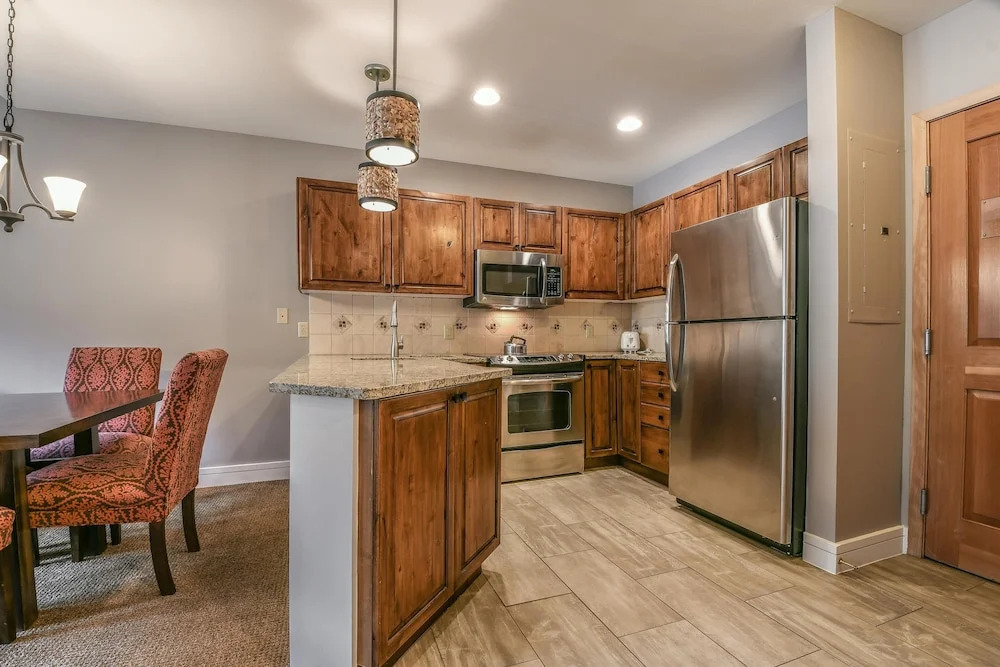Silver Mill 8296