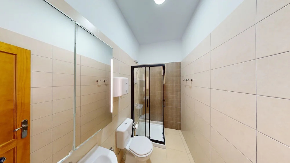 Triana Rooms EH