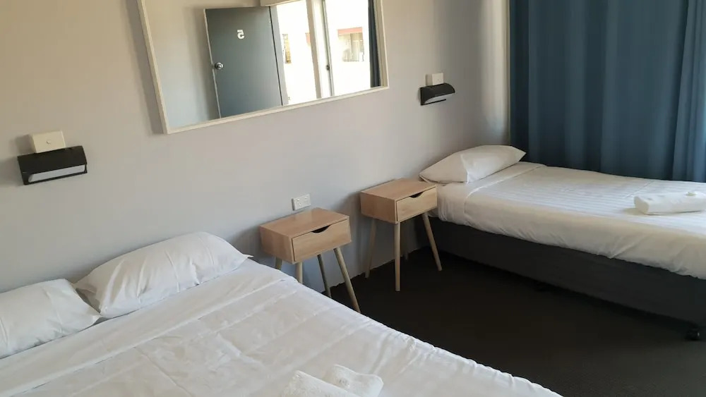 Australian Hotel Motel Yass
