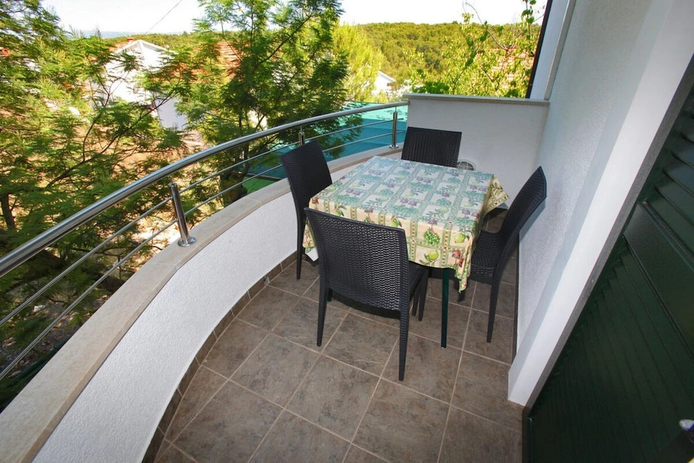 Apartments Jole