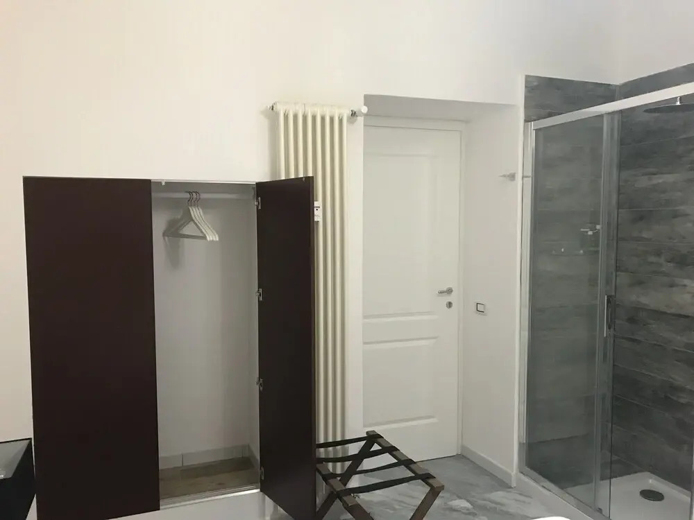 Mercato Rooms