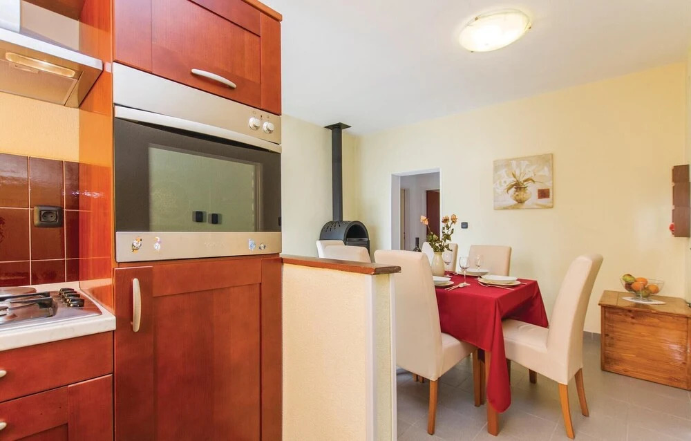 Awesome Home In Labin