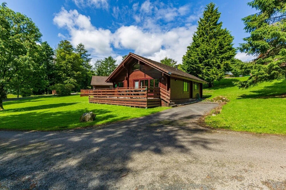 Lady Galloway Lodge 30 with Hot Tub, Newton Stewart