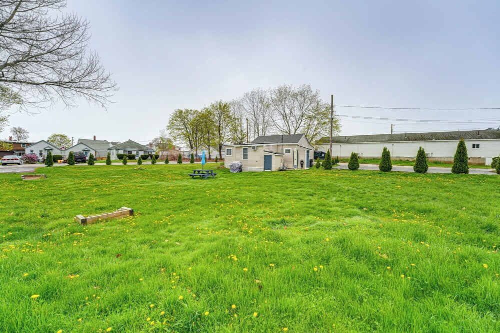 Large Yard: Walkable Cottage in Old Orchard Beach!