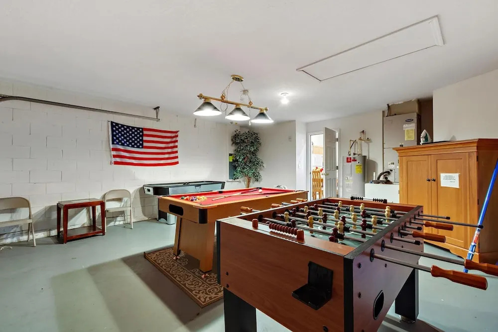 4 Bed, 2 Master Suites. South Facing Pool. Resort