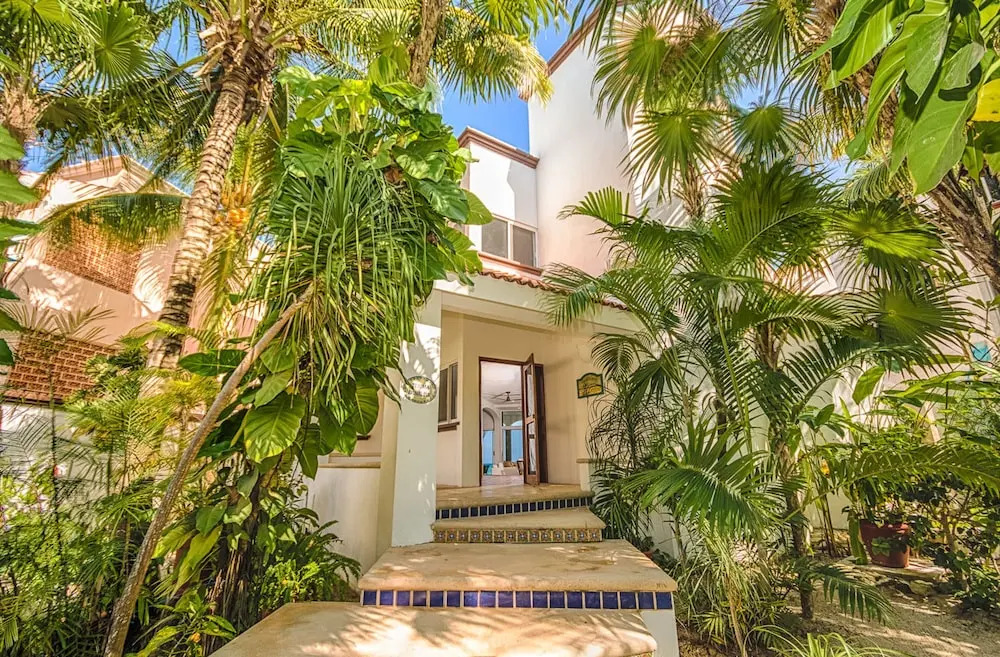 Beachfront W Private Staff in Gated Community