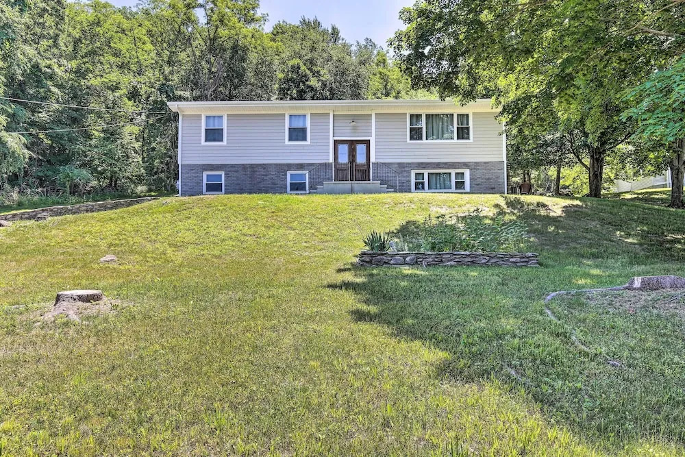 Modern NY Home w/ Views By Hudson Valley Hiking!