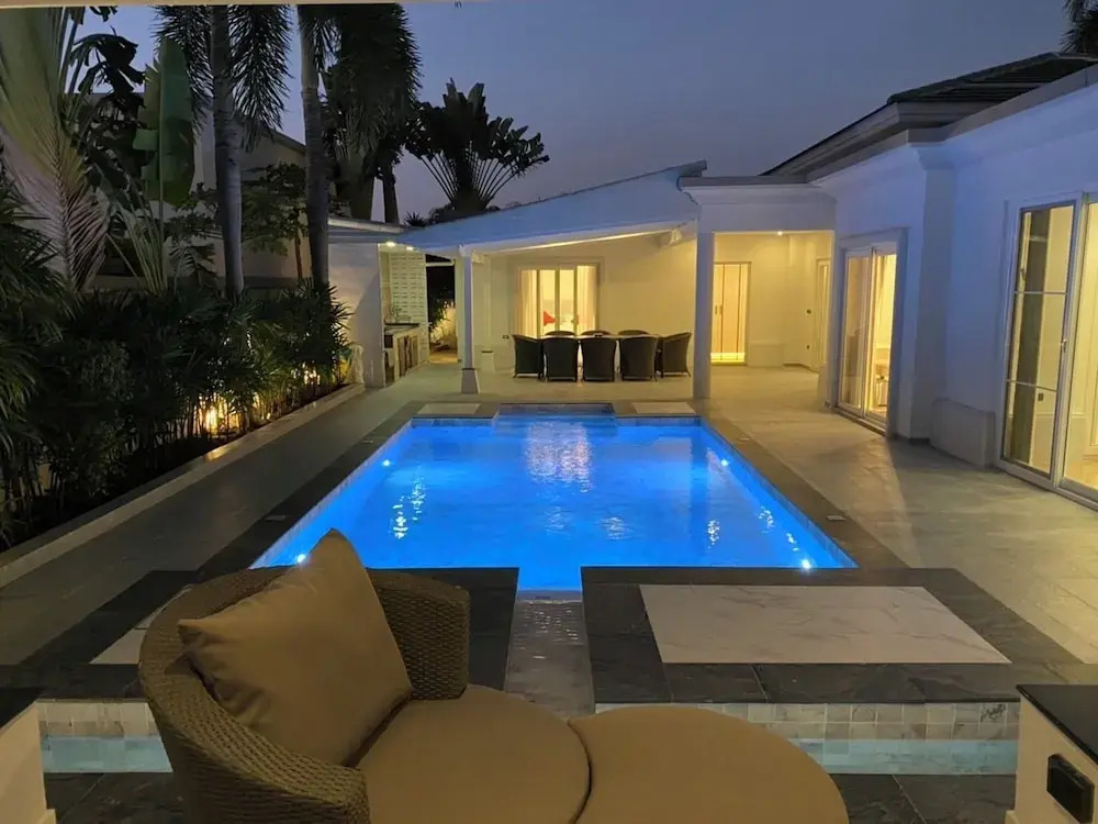 Luxury Pool Villa 510 4BR 8-10 Persons