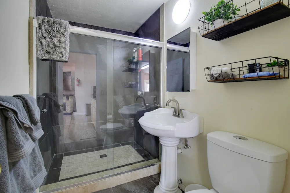 California Vacation Rental with Hot Tub & Patio