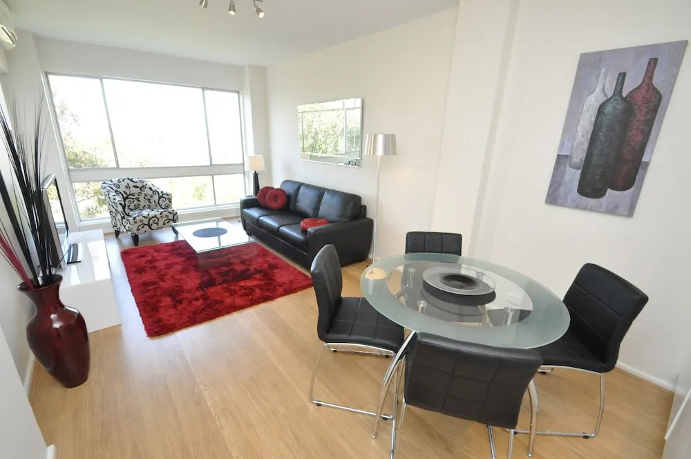 Neutral Bay 63 Ben Furnished Apartment