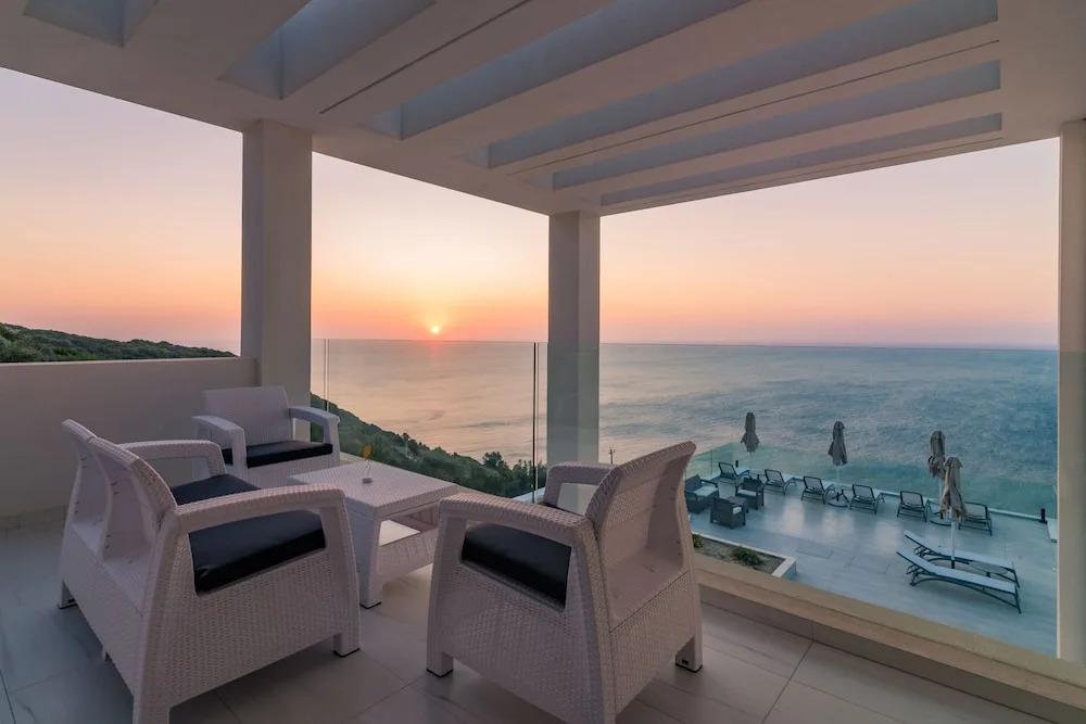 Aurora Villa Luxury Retreat