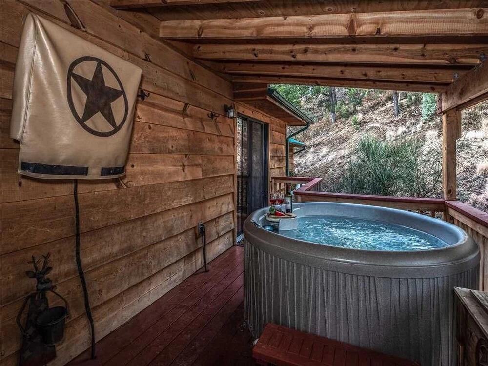 Gareys Deer Haven - Three Bedroom Cabin