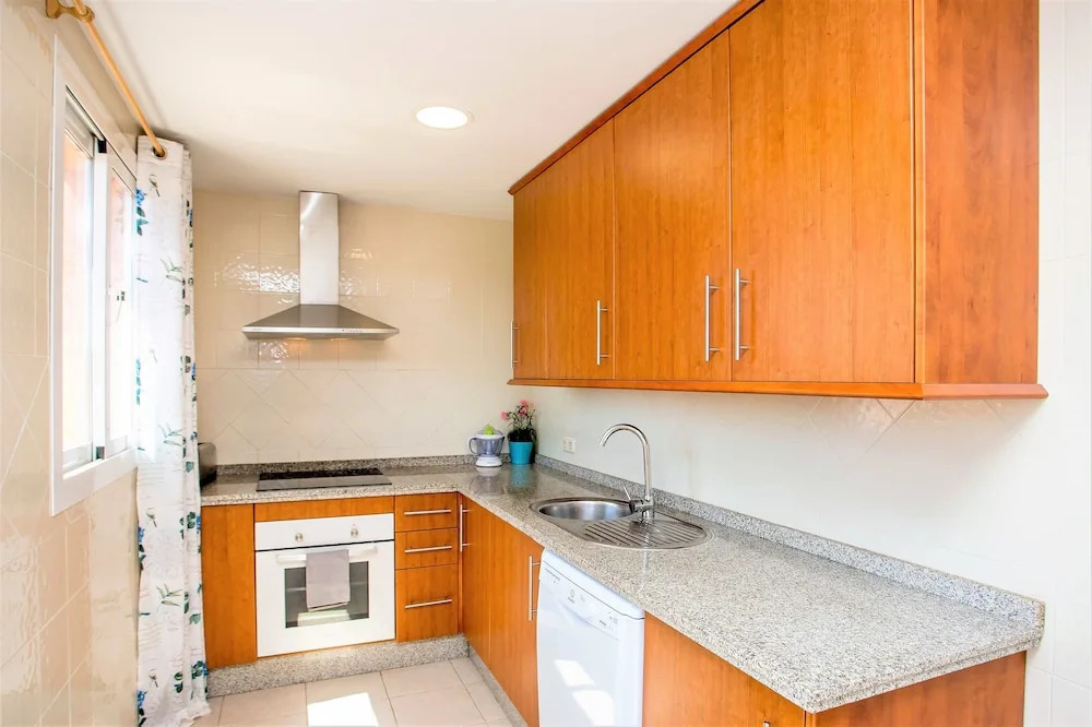 Beautiful 2 Bed 2 Bath, Duplex Penthouse JC30