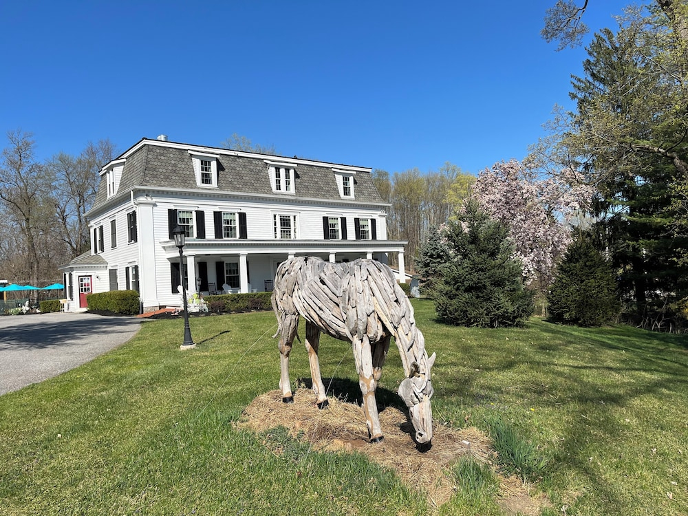 Brinckerhoff Inn