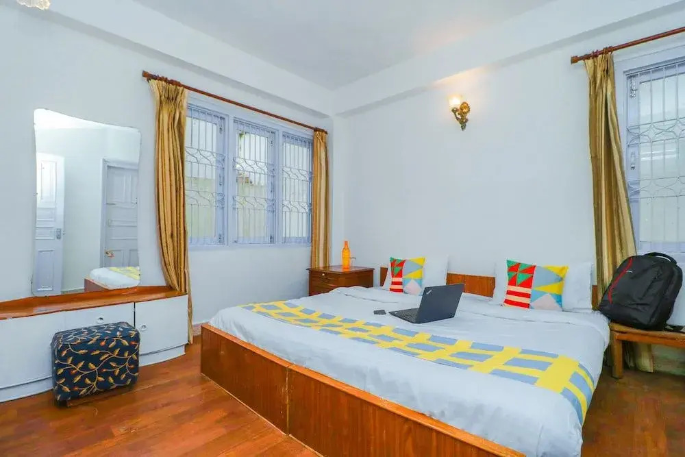 Oyo Home 26756 Cosy 3Bhk