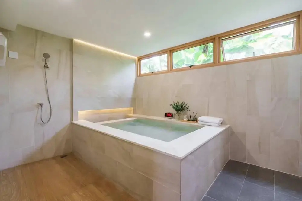 Onsen Retreat in Heart of Bangkok
