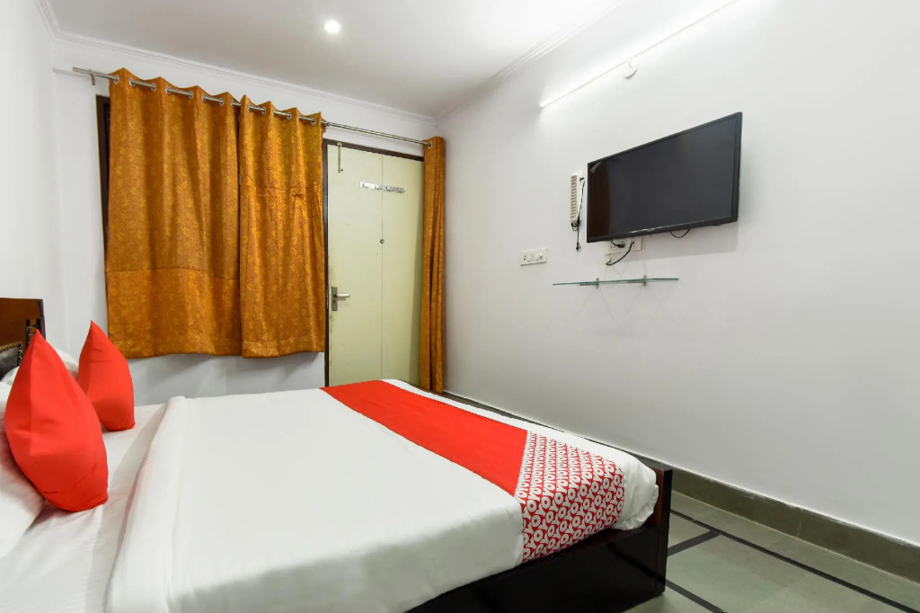 OYO 71214 Hotel Welcome Inn