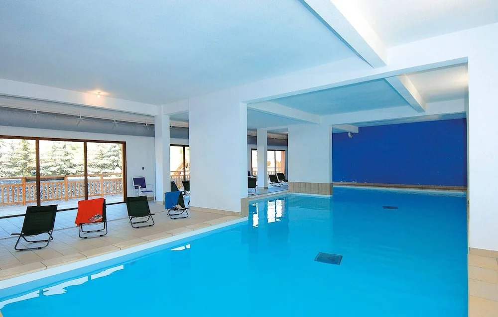 Cozy Alpine Stay in Vars