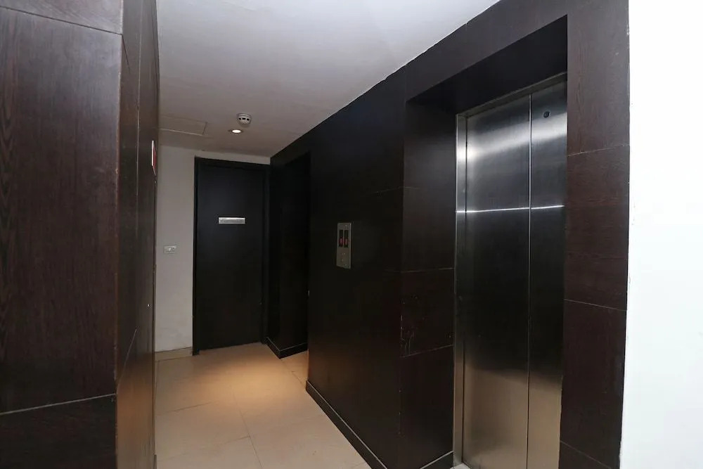 OYO 19296 Joy Inn & Suites
