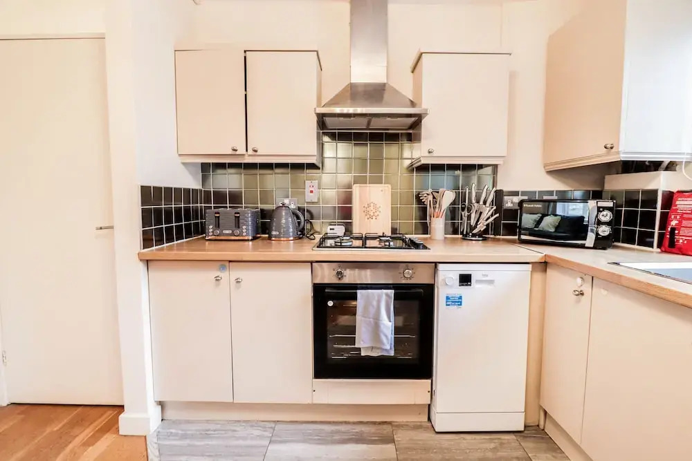 2 Bed Apartment in Russell Square