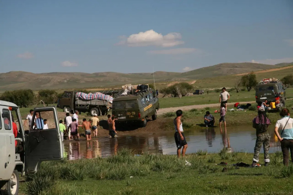 Golden Gobi Guesthouse & Tour