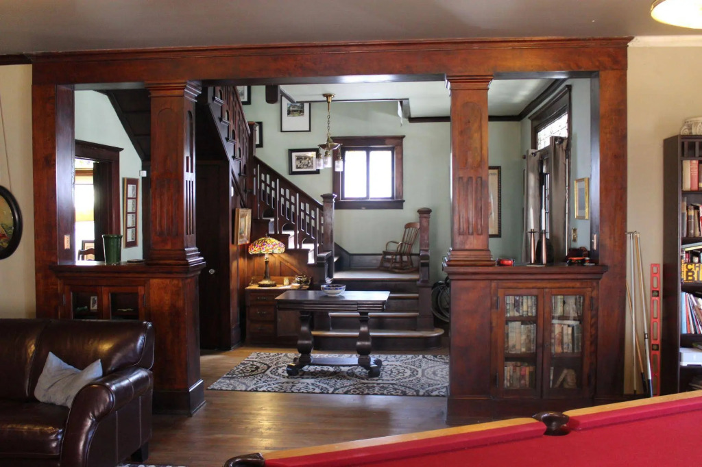 Marble Hill Inn