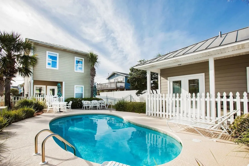 New Listing! Gulfside Sirenia W/ Private Pool 3 Bedroom Home