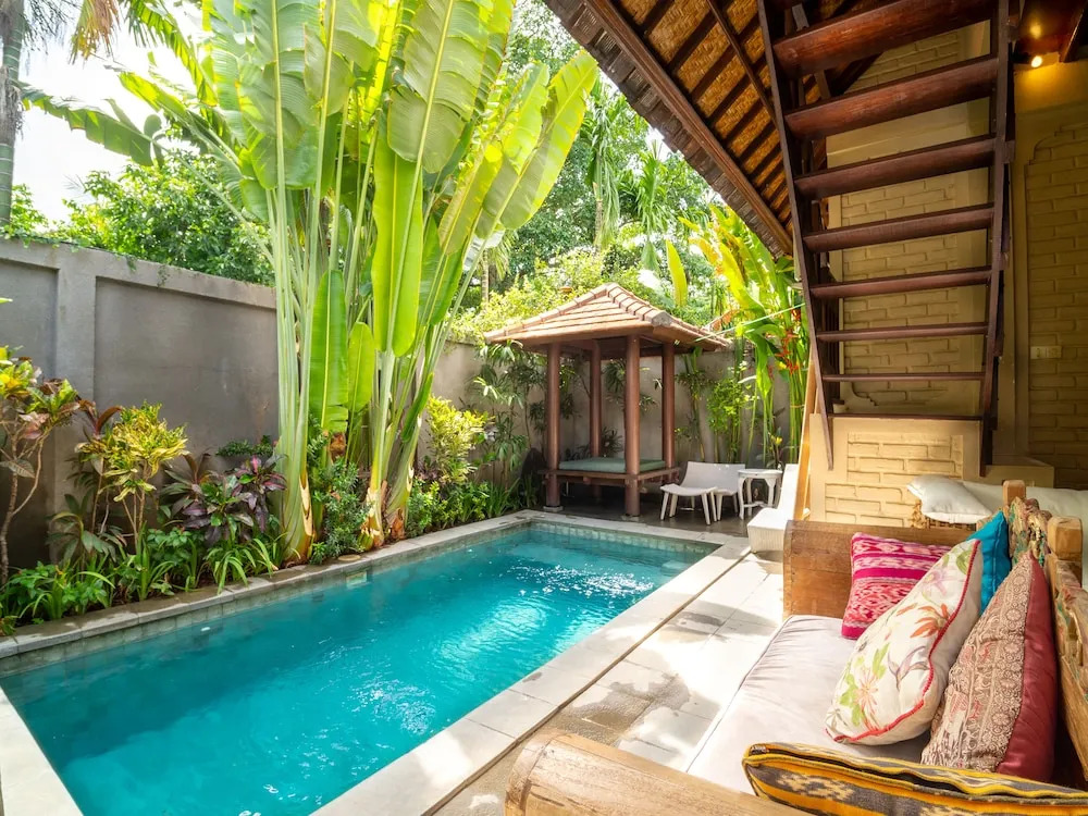 Enjoying Life Villa at Bintang
