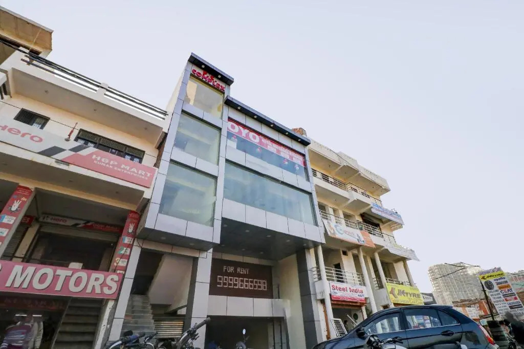 Hotel Avenue Residency by OYO Rooms