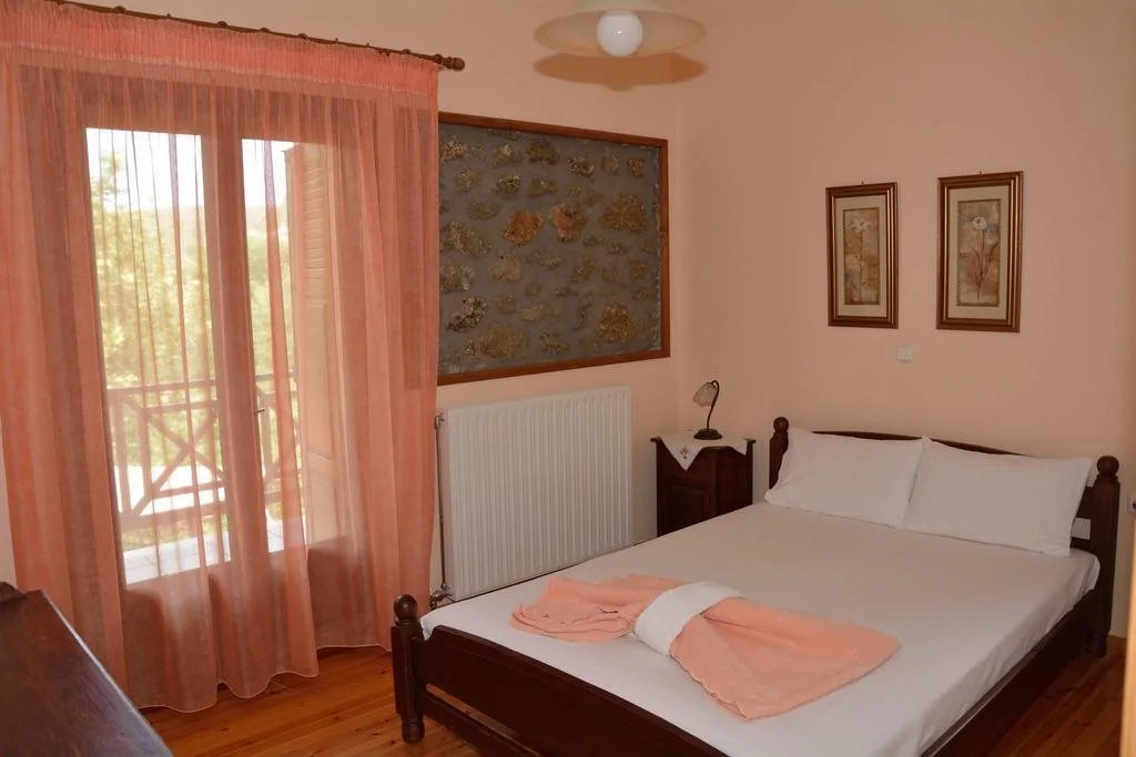 Evrostini Guest House