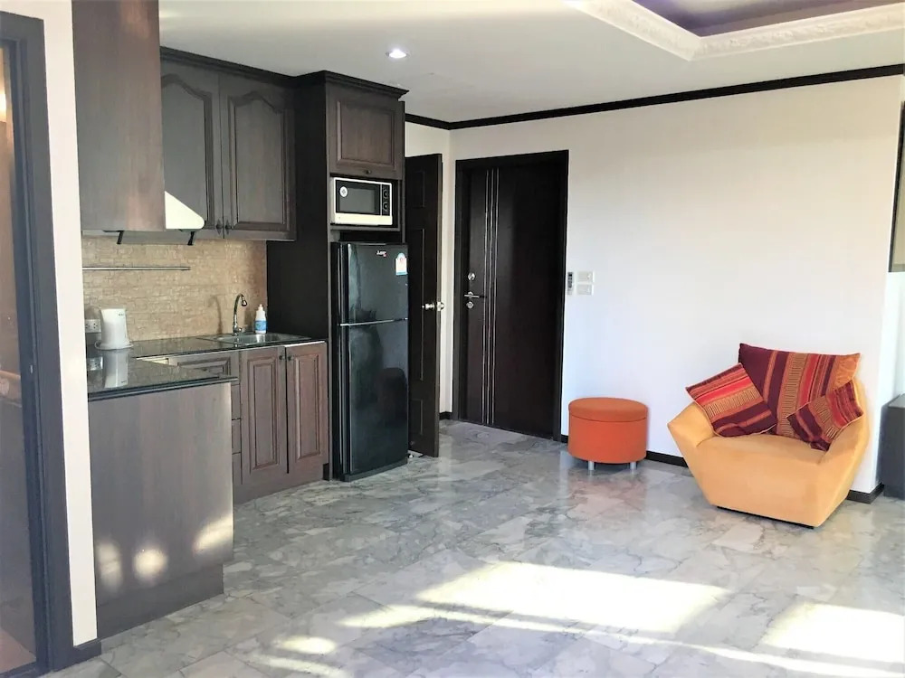 Pratumnak 1 bed With sea View at Siam Oriental Twins